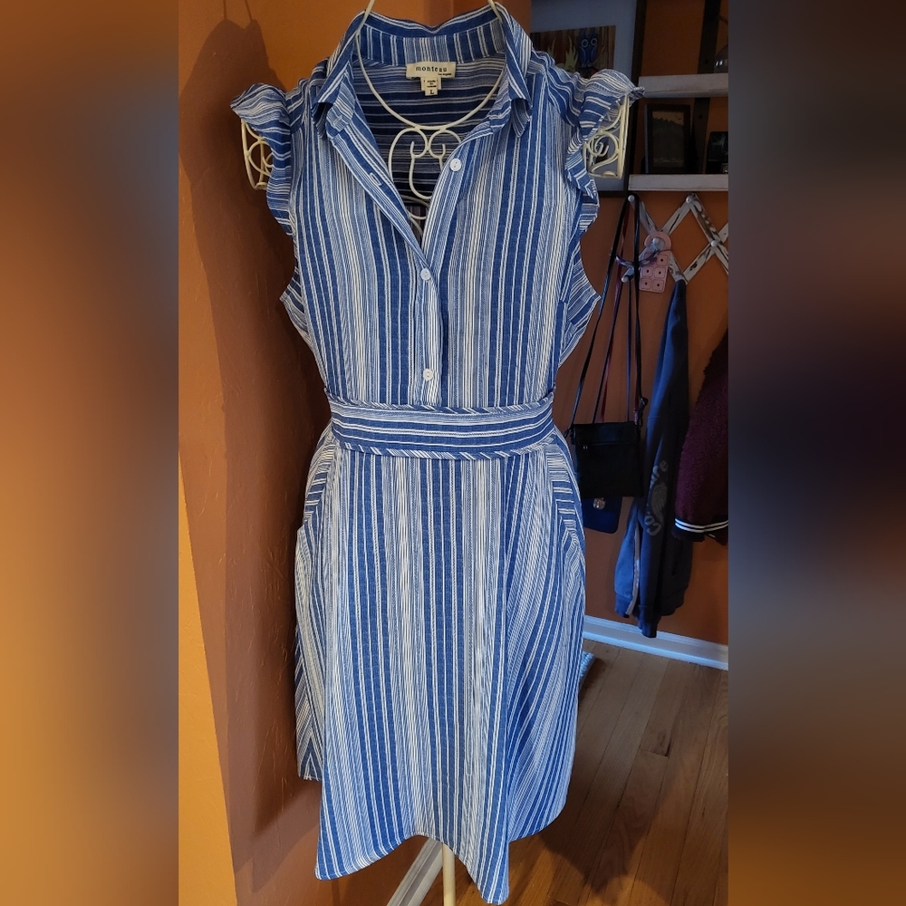 Blue and white dress with pockets